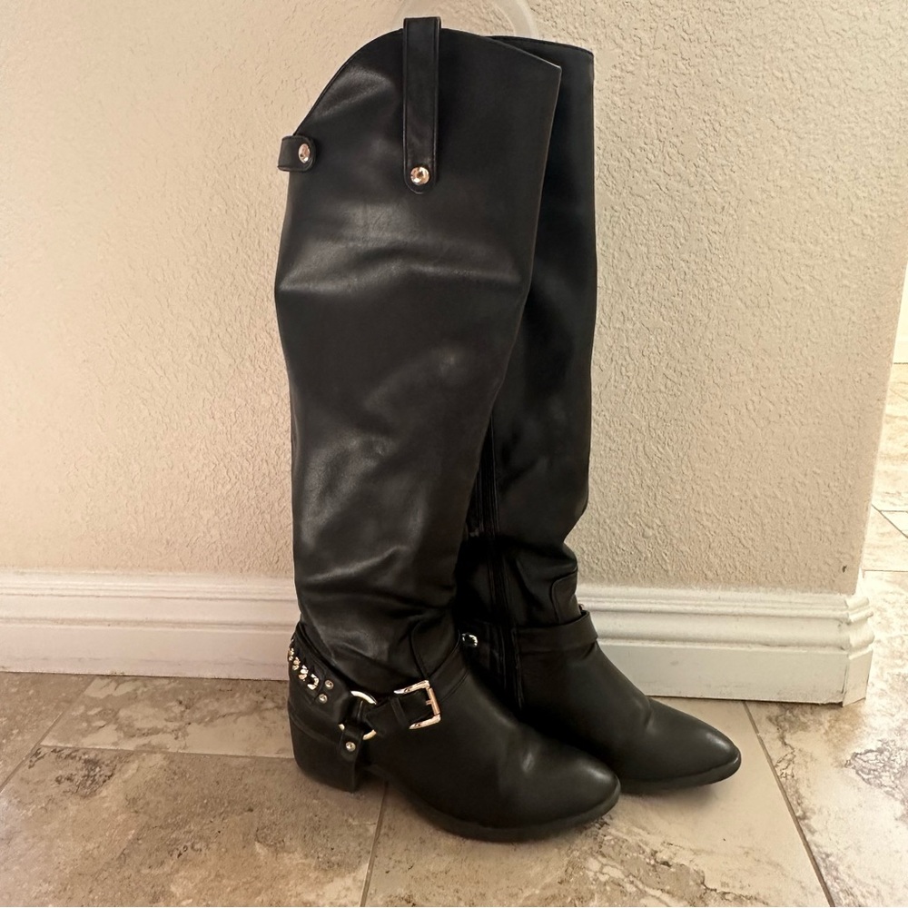 Black Boots